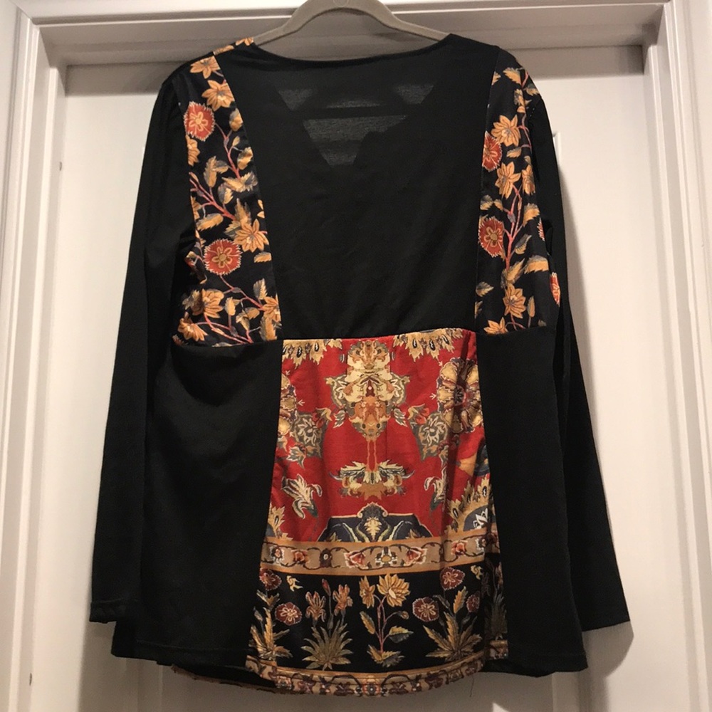 Flattering Patterned Panel Blouse Xxl - image 2